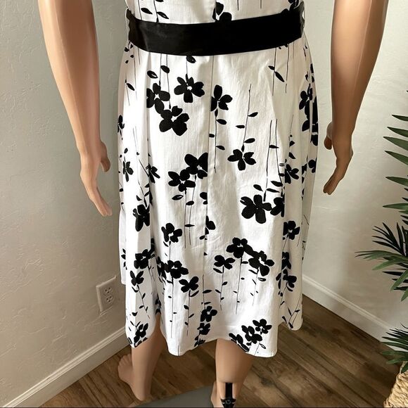 A.P.N.Y White Black Floral Summer Dress Sz 10 - Picture 11 of 13